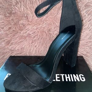 Pretty Little Thing Heels (US size 9, Wide fit)